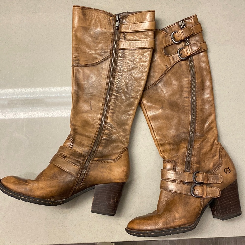 Born Heeled Boots Size 7.5